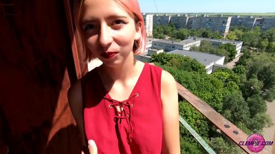 סטודנט חושני מוצץ זר בעורף - גמור על פניו